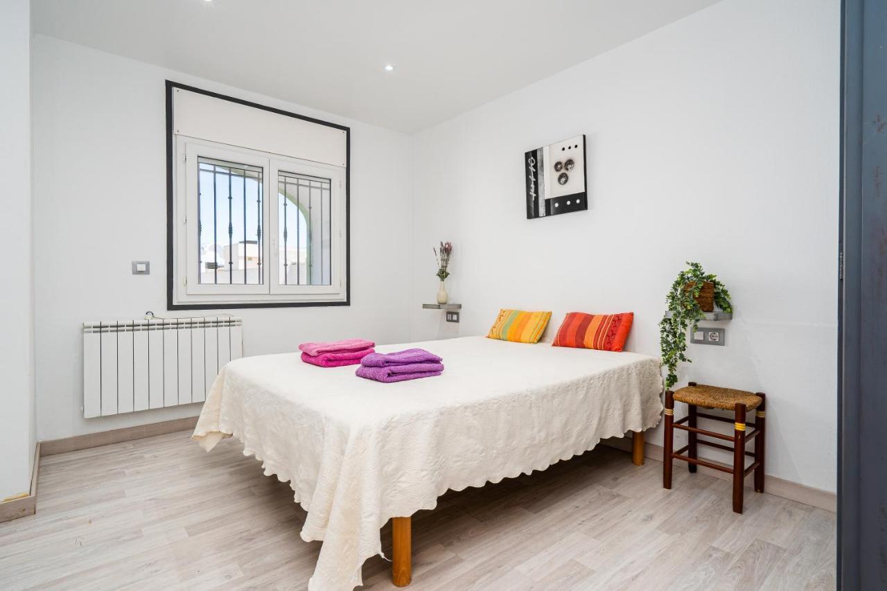 Welcs Apartamento 012 Emp En El Centro De אמפוריבראבה מראה חיצוני תמונה